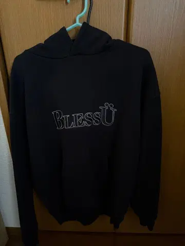 BlessU 후드티 블랙