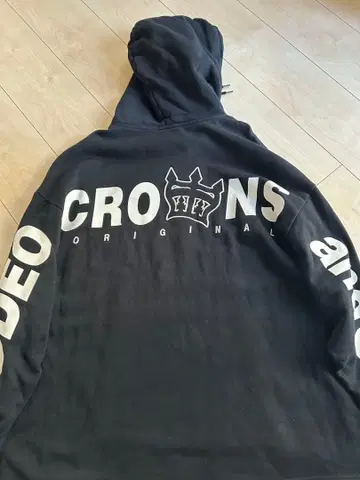 RODEO CROWNS 백 프린트 후드티 FREE 사이즈 블랙