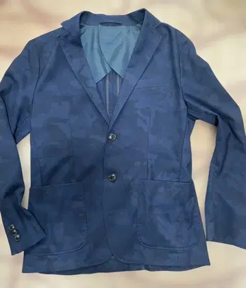 EDIFIC 자켓: 세련된 얇은 카모 패턴_M 사이즈