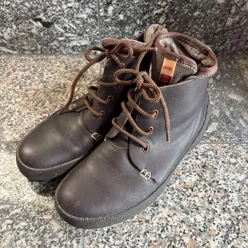 CAMPER 브라운 가죽 워크 부츠