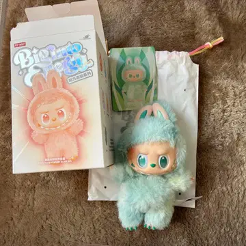 POP MART 러브브 그린!