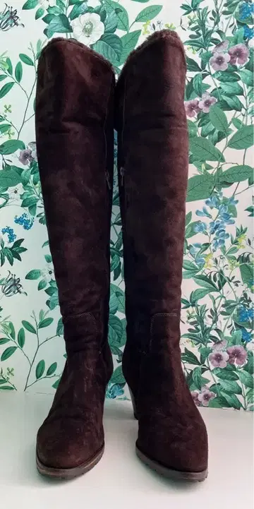 VERO CUOIO 다크 브라운 스웨이드 오버니 부츠 38