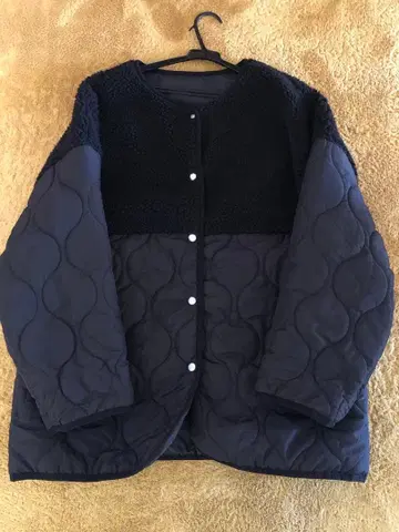 보아와 퀼팅 자켓