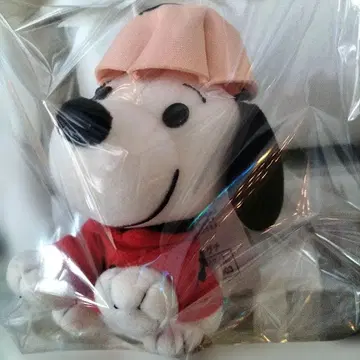 스누피 레트로 봉제 인형 75주년 빨간색 의류 스누피 타운 한정판
