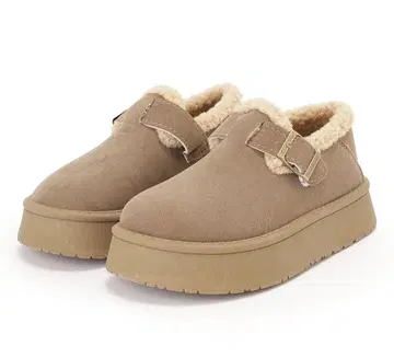 스웨이드 느낌 벨트 포함 경량 통굽 보아 무스탕 신발