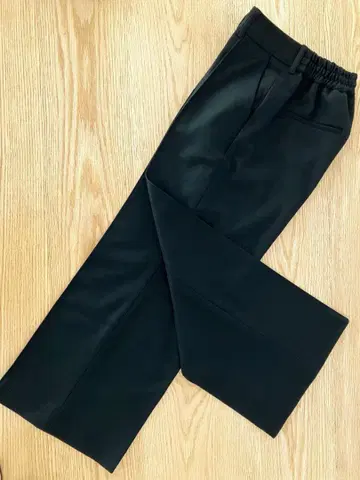 la.f 와이드 팬츠 2s (9호) 블랙 시착만 한 상품 새상품급