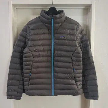 Patagonia 다운 스웨터 Forge Grey