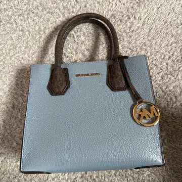 MICHAEL KORS 라이트 블루 토트백