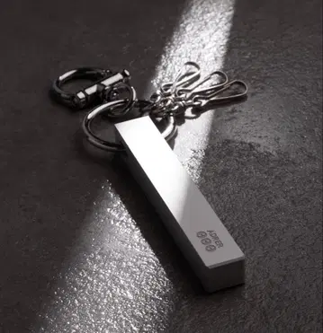 ADRER 메탈 레트로 호텔 키링 - 리미티드 999 739