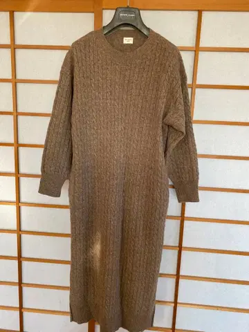 어반 리서치 DOORS 울 100% 니트 원피스