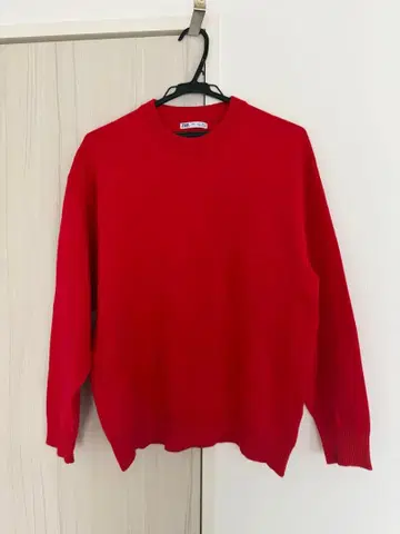ZARA 빨간색 니트