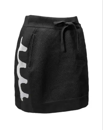 muta 새상품급 베스트&스커트 세트