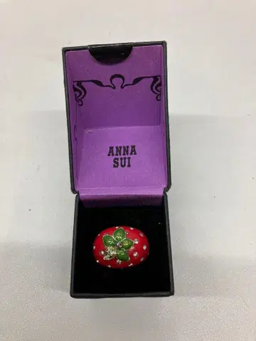 D0203) ANNA SUI 딸기 반지 케이스 포함 12호