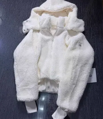 Alo Yoga Ivory Foxy Sherpa Jacket 아이보리y