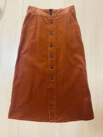 코듀로이 프론트 버튼 스커트 38 카멜