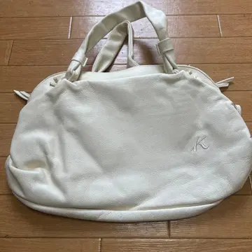 화이트 핸드백 키타무라