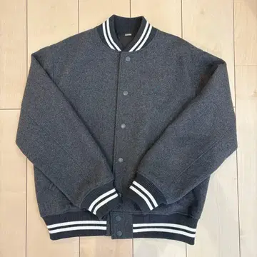 미라 오웬 멜톤 바시티 자켓