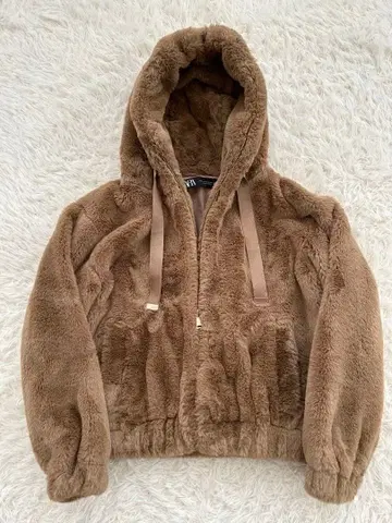 컨디션 최상 ZARA 자라 인조 모피 자켓 집업 블루종 보아