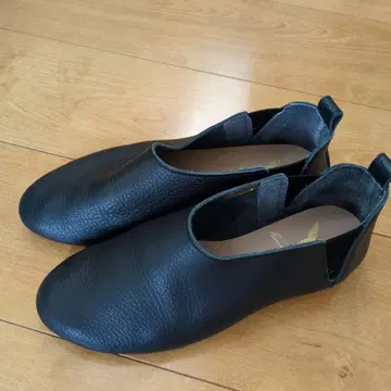 HummingBird 블랙 플랫슈즈