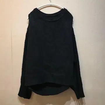 mystic 숄더 슬릿 니트 F 사이즈