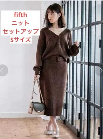 fifth 벨트 스커트 니트 셋업