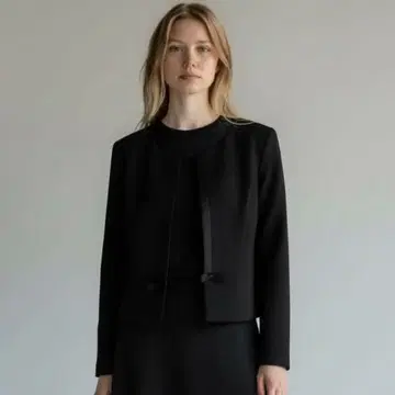 블랙 노카라 자켓 리본 포함