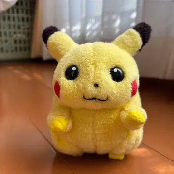 초기 피카츄 봉제 인형