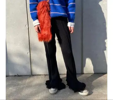 프린지 리브 니트 플레어 팬츠