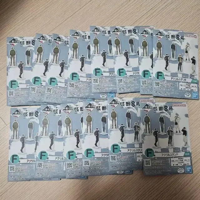 괴수 8호 괴팔 쿠지 3탄 아크릴스탠드 F상 양도)호시나나루미피규어뱃지