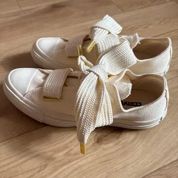 컨버스 리본 포함 화이트 스니커즈 SLIP OX / [ 컨버스 공식 ]