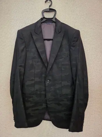 카모플라쥬 테일러드 자켓