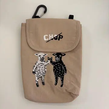 그라니프 라무초프 파우치