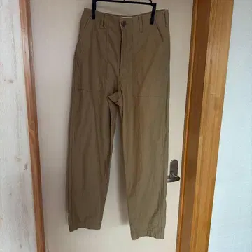 THE SHINZONE 베이지 베이커 팬츠