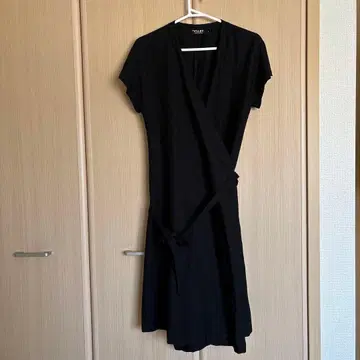 블랙 YLLET 반팔 랩 원피스 무릎 기장