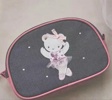 Stina familiar 콜라보 파우치 미개봉 새상품 familiar