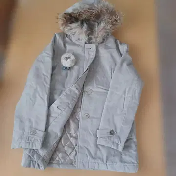 여성용 코트(브로치 포함)