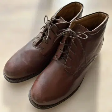 [Clarks] 가죽 처카 부츠 브라운