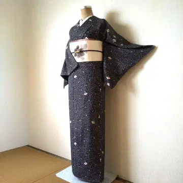 세탁 가능한 기모노 코몬 모노톤에 미니 꽃무늬 이중 기모노 화학 섬유