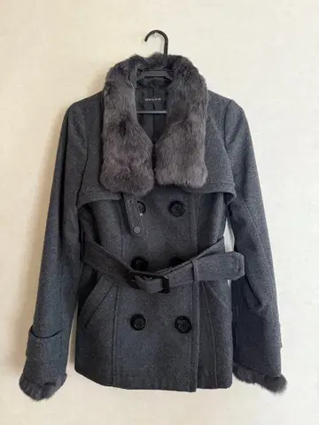 [ 설날 가격 인하 ] SPIRALGIRL 그레이 퍼 옷깃 피 코트