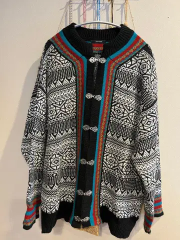 JEANASIS 티롤리안 가디건