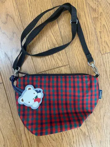 파밀리아 보트형 미니백 빨간색 체크