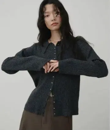 메탈 버튼 믹스 리브 폴로 니트