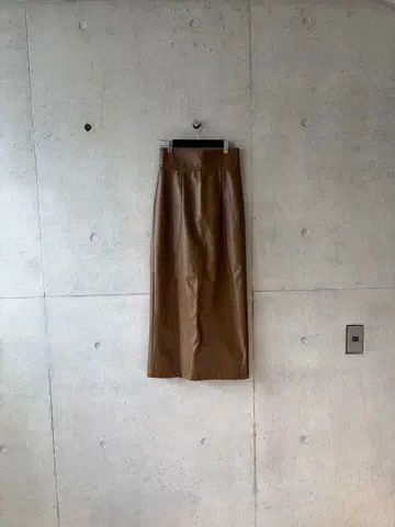 STYLE MIXER 가죽 롱 스커트 세트 구매 시 할인 중!