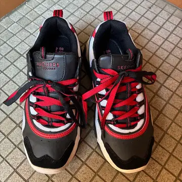SKECHERS 스니커즈 블랙/레드/화이트