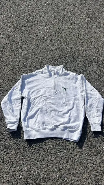 NYB 자수 로고 하프 지퍼 트레이닝복