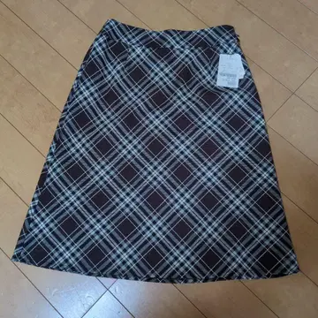 MAKELET 브라운 계열 체크 스커트