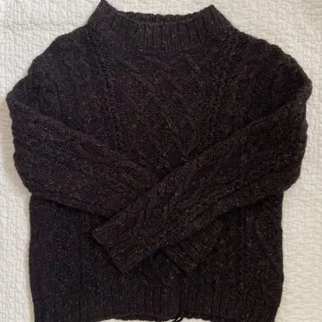 저널 스탠다드 스웨터