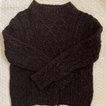 저널 스탠다드 스웨터