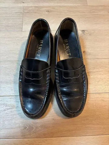 HARUTA 블랙 컬러 로퍼