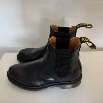 닥터마틴 사이드 고어 부츠